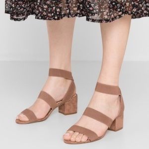 Steve Madden ISOLATE sandals in tan